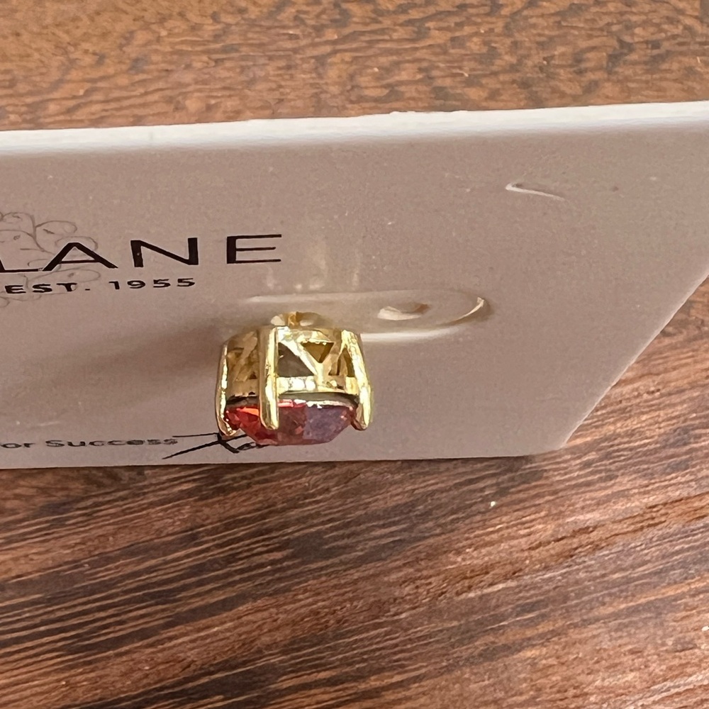 Iridescent Coral Impression studs by Park Lane - Picture 4 of 7